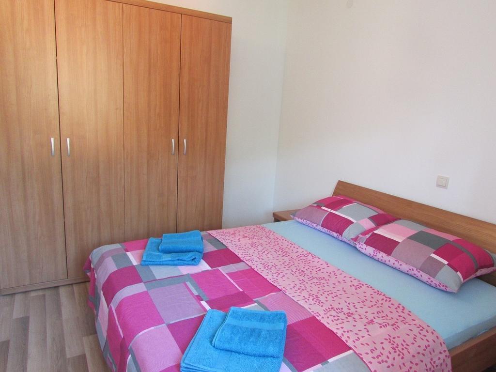 Dubravka Apartmani Mokosica Ruang foto