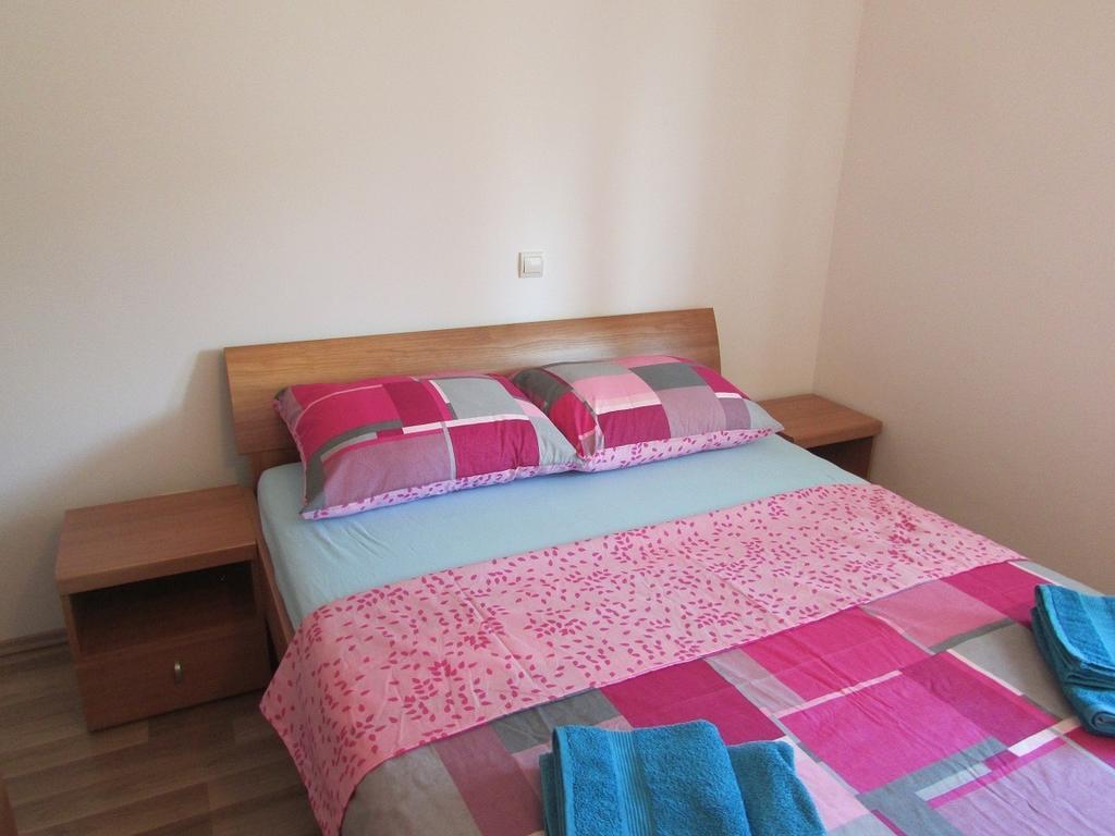 Dubravka Apartmani Mokosica Ruang foto