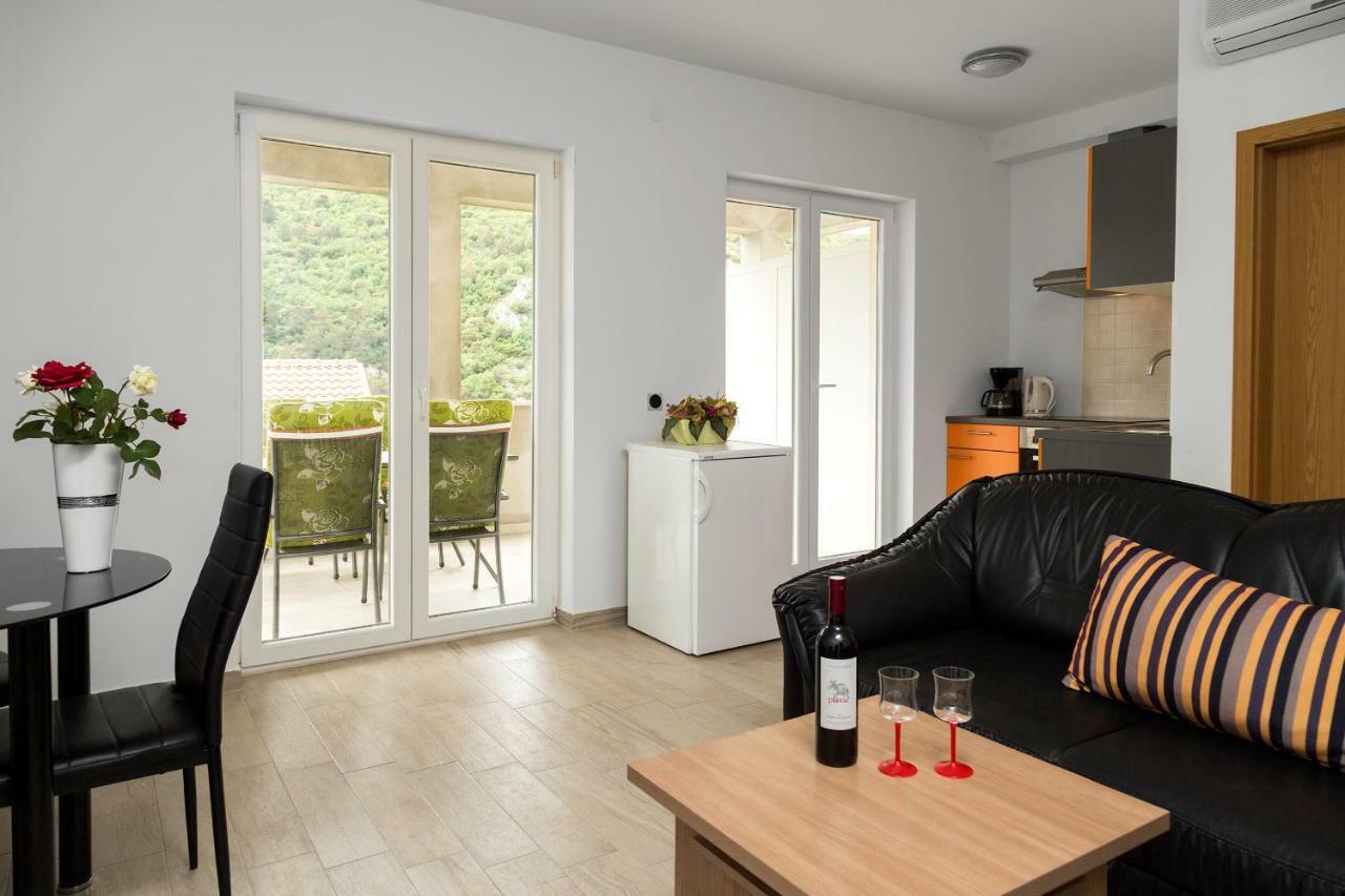 Dubravka Apartmani Mokosica Bagian luar foto