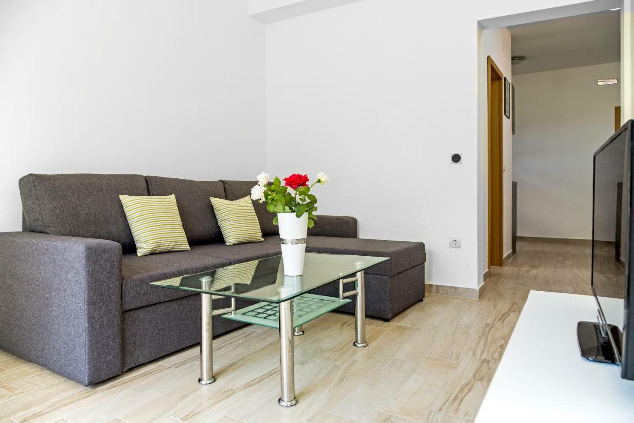 Dubravka Apartmani Mokosica Bagian luar foto